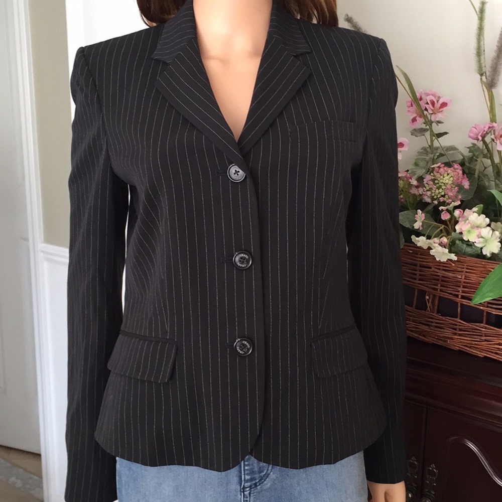 Ralph Lauren Chaps Black Pinstripe Blazer Tailored Jacket Size 8 - Picture 3 of 9